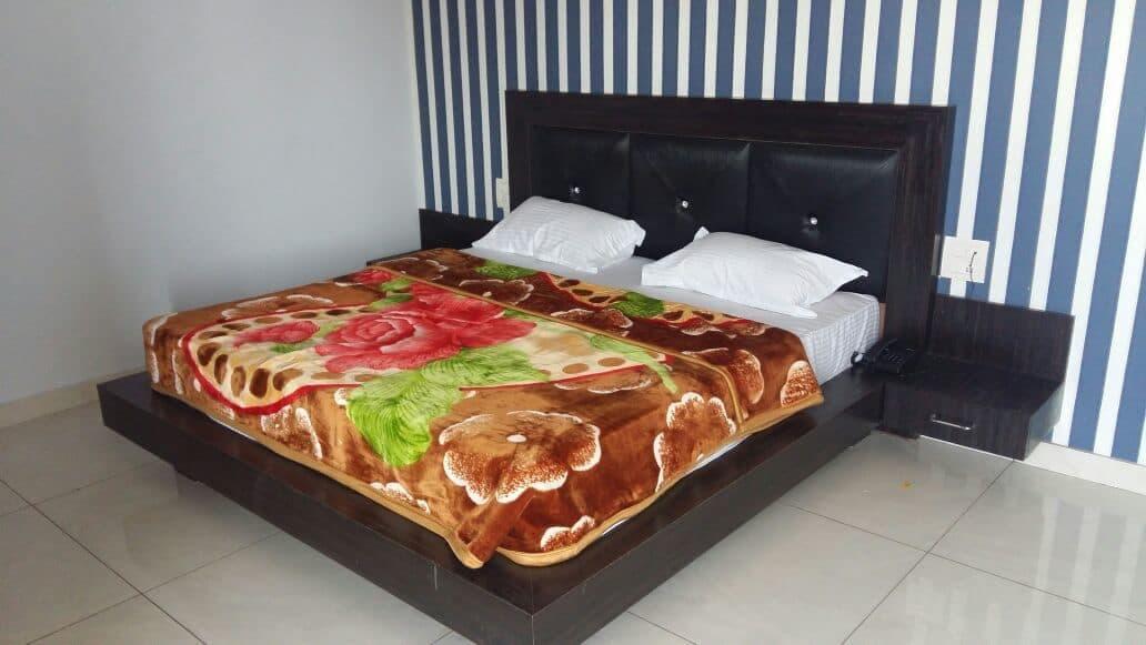 Oyo 30415 Hotel White City Anandpur  Zewnętrze zdjęcie